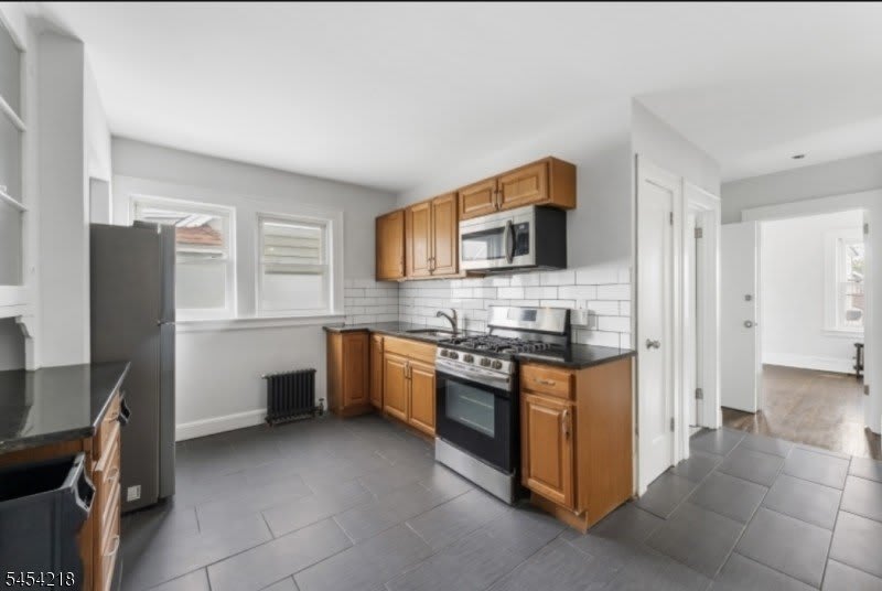 1020 Cross Ave – photo 4