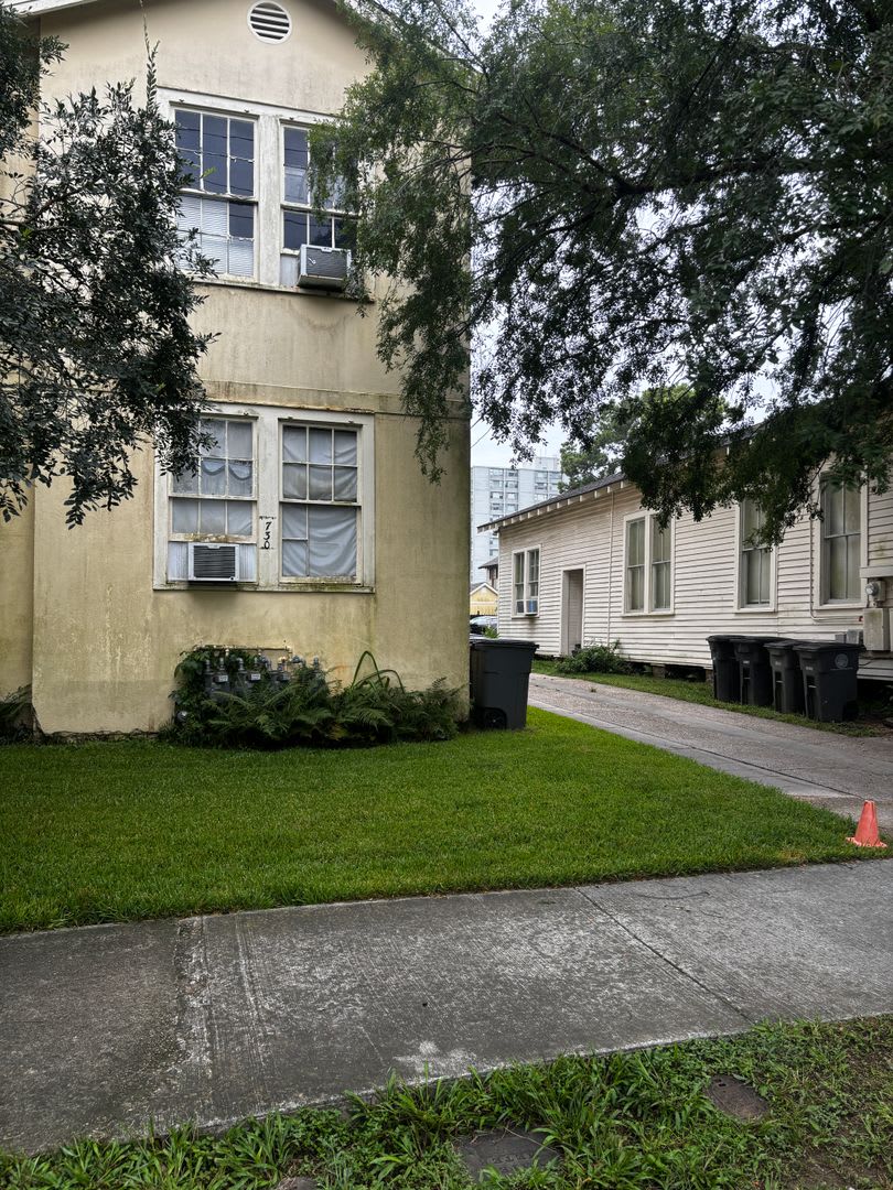 Apartment For Rent – photo 2