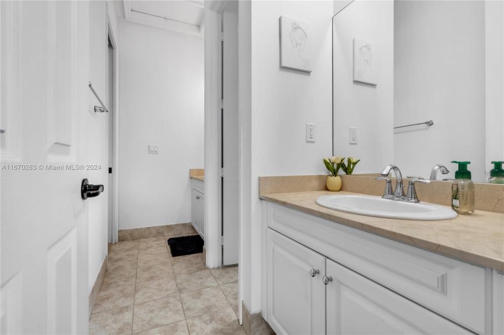 3749 Nw 85Th Ter – photo 3
