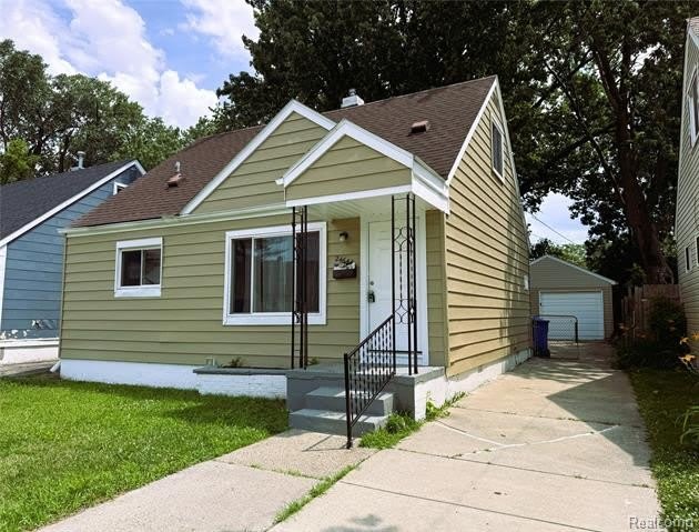 24644 LAUREN Avenue – photo 2