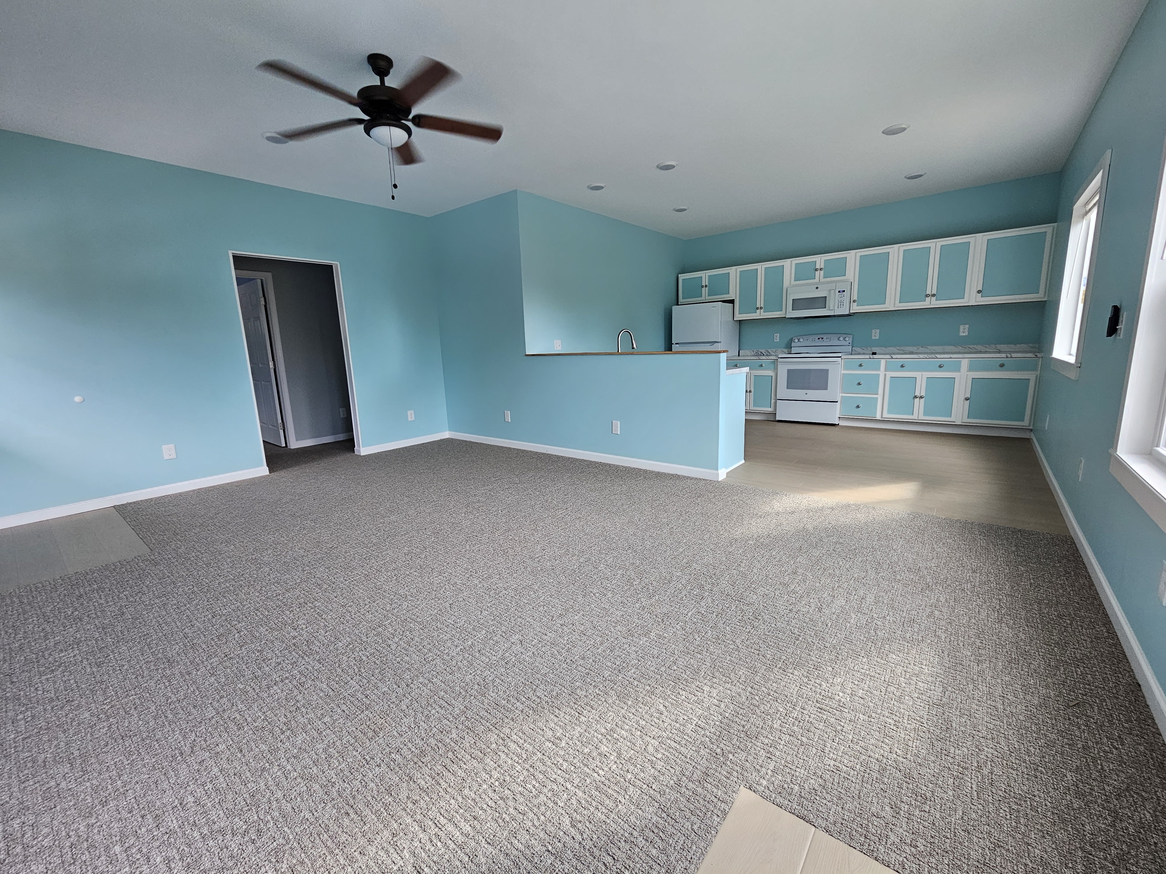 308 Hall St – photo 3