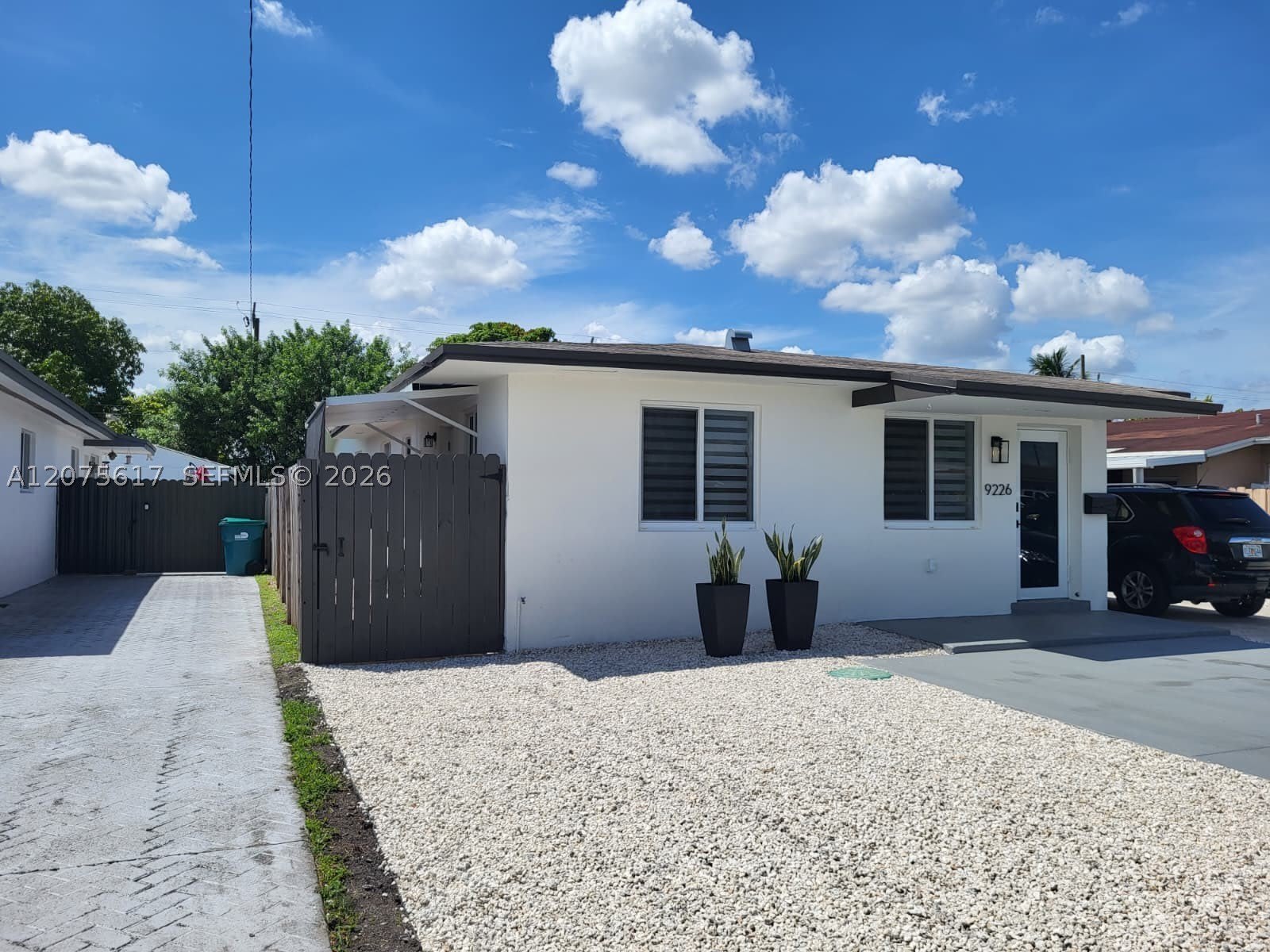 9226 SW 37th Street – photo 2