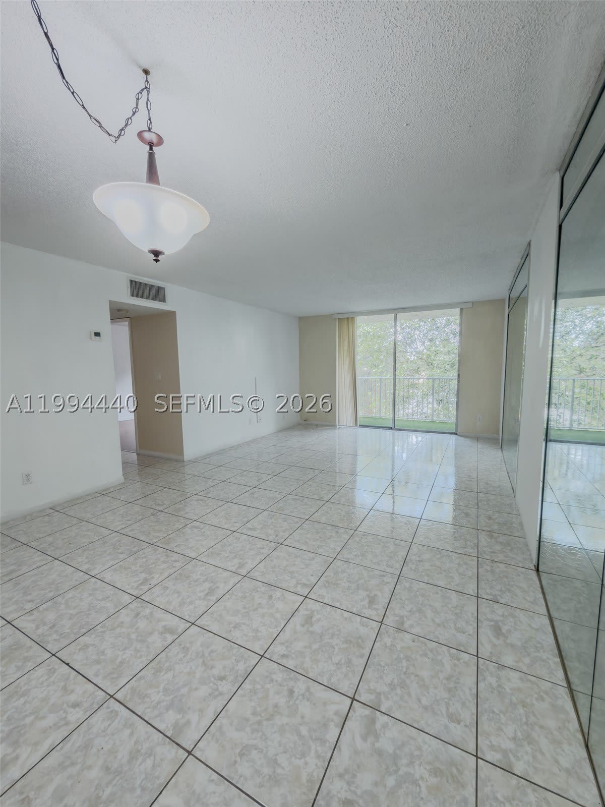 8411 NW 8th St – photo 1