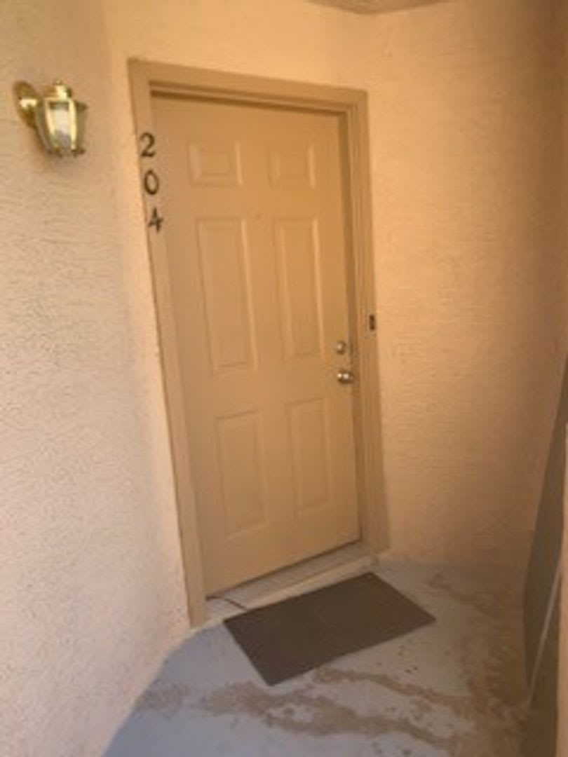 Updated 2 bedroom unit in Colorado Bay!! – photo 2