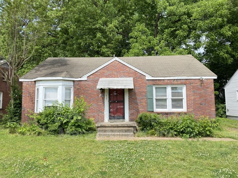 605 Houston St. – photo 2