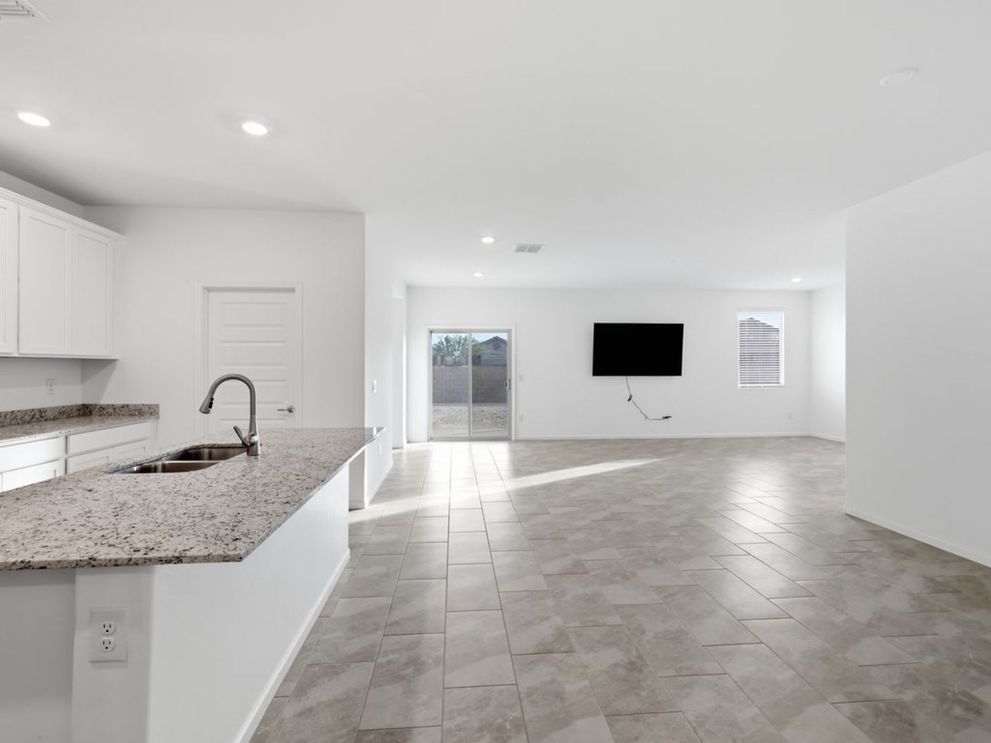 Spacious 4-Bedroom Home in Gladden Farms with Modern Features & Community Amenities! – photo 3