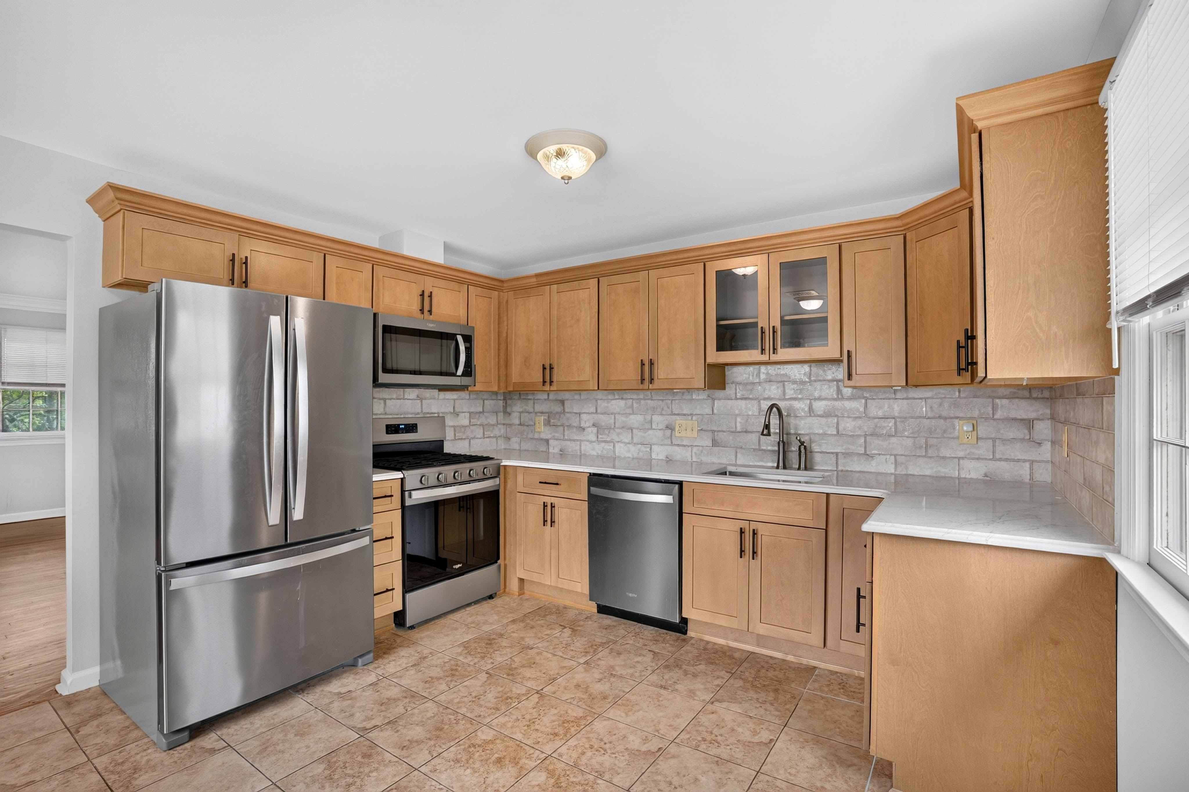 169 Mountain Avenue – photo 4