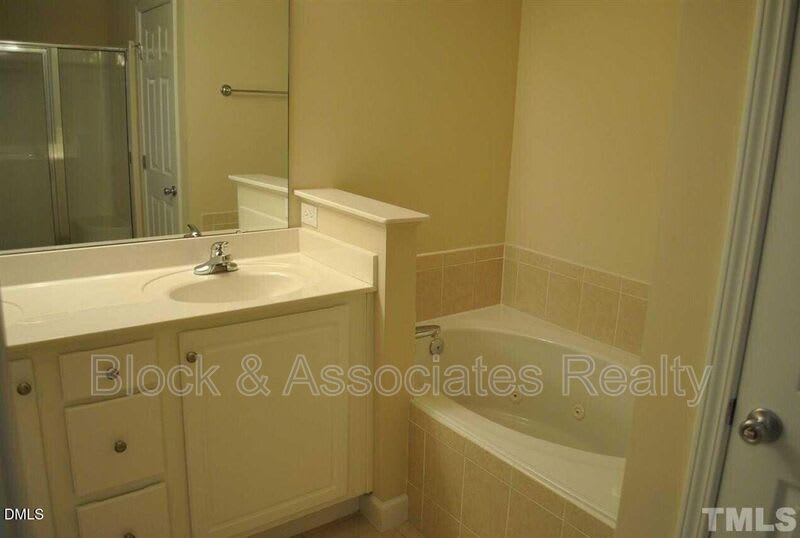 4305 Flintlock Lane – photo 4