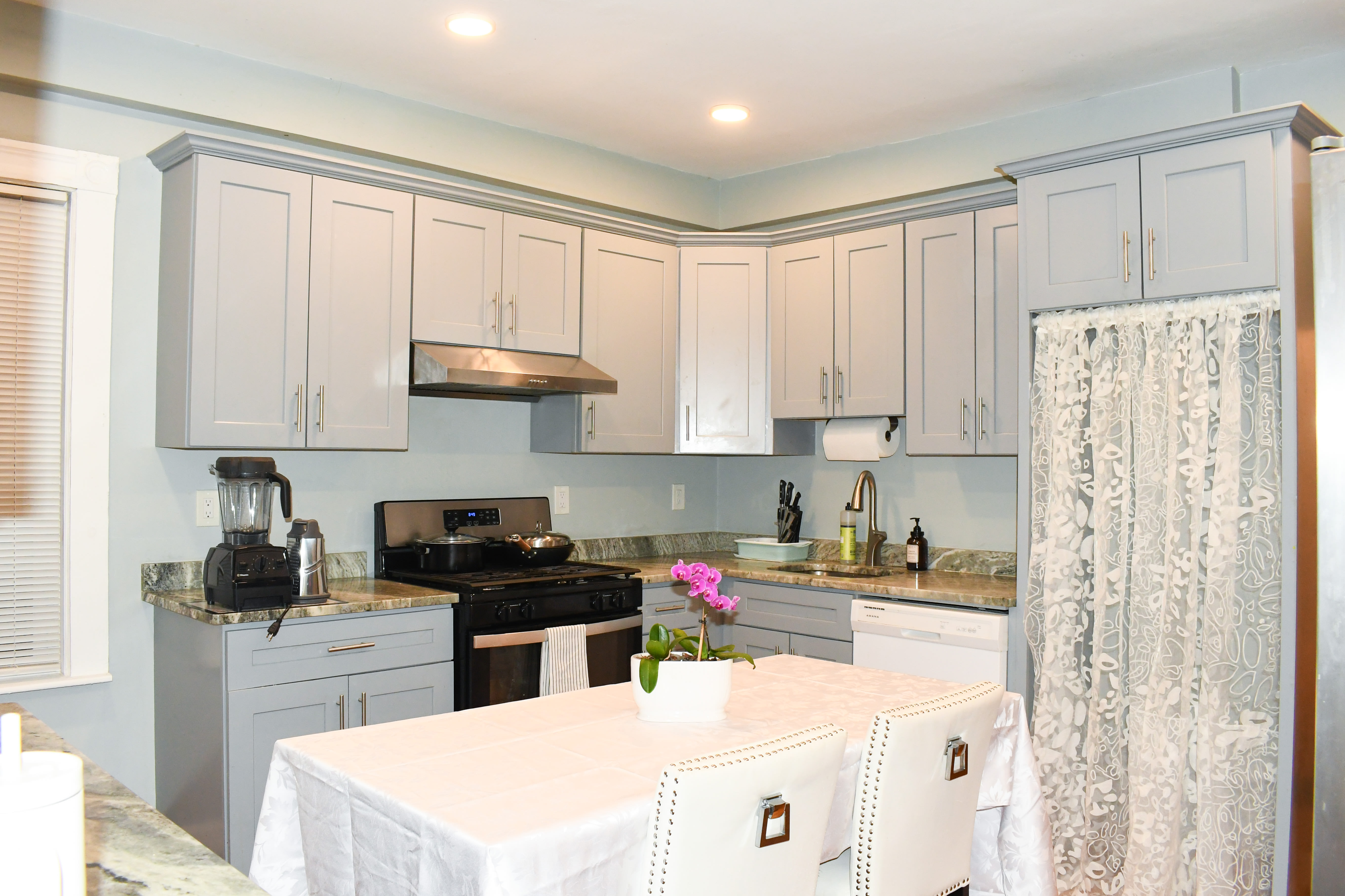 380 Ferry St – photo 2