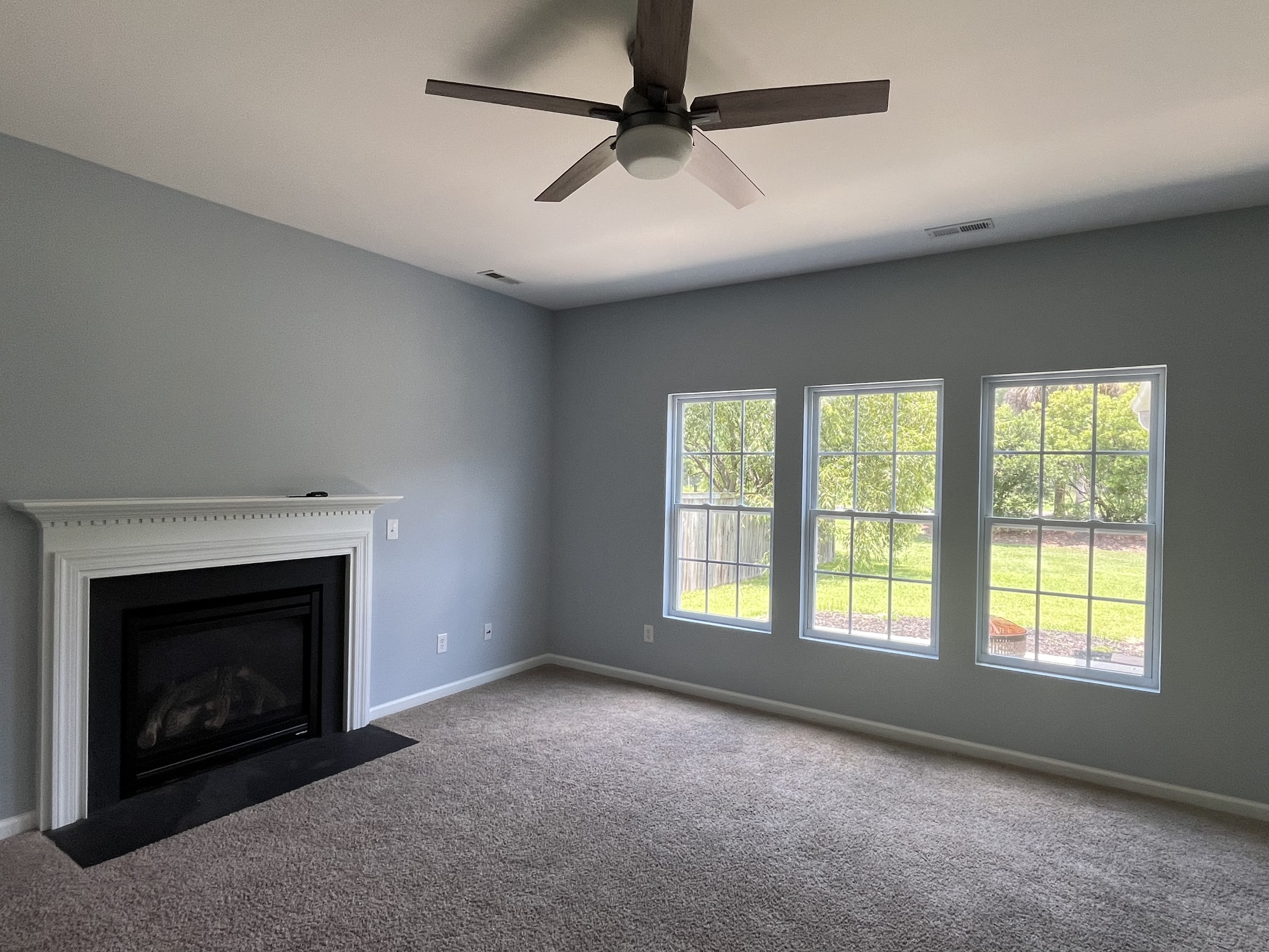 292 Mayfield Drive – photo 2