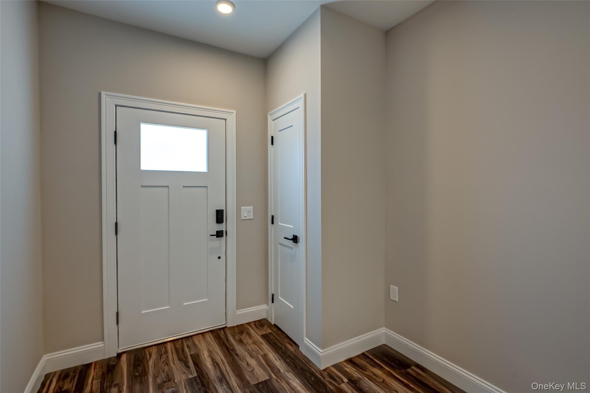 1 Conklin Street – photo 2