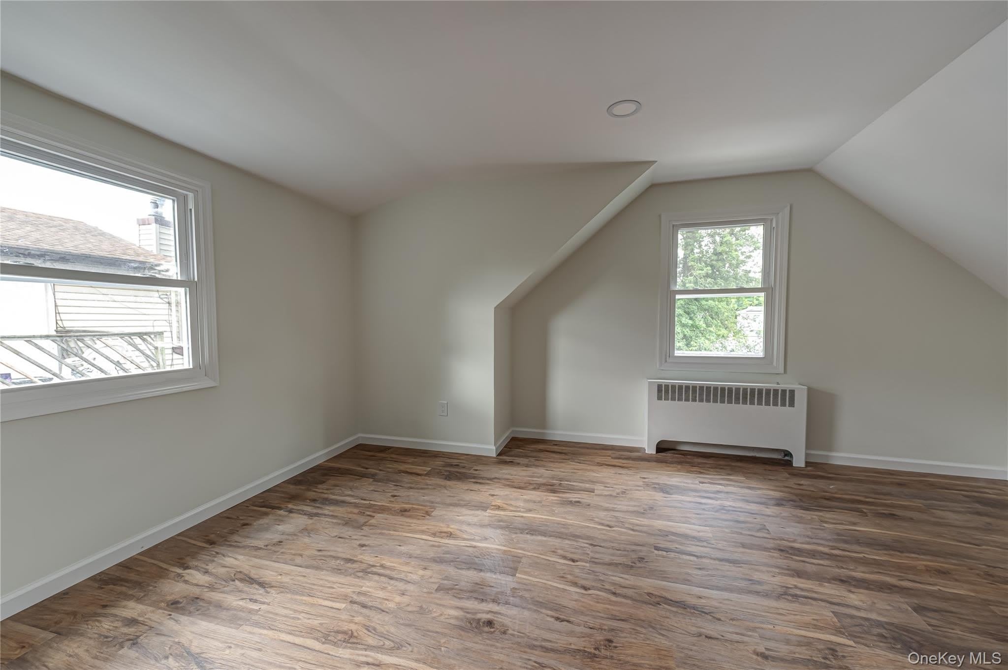 2528 Marshall Avenue – photo 4