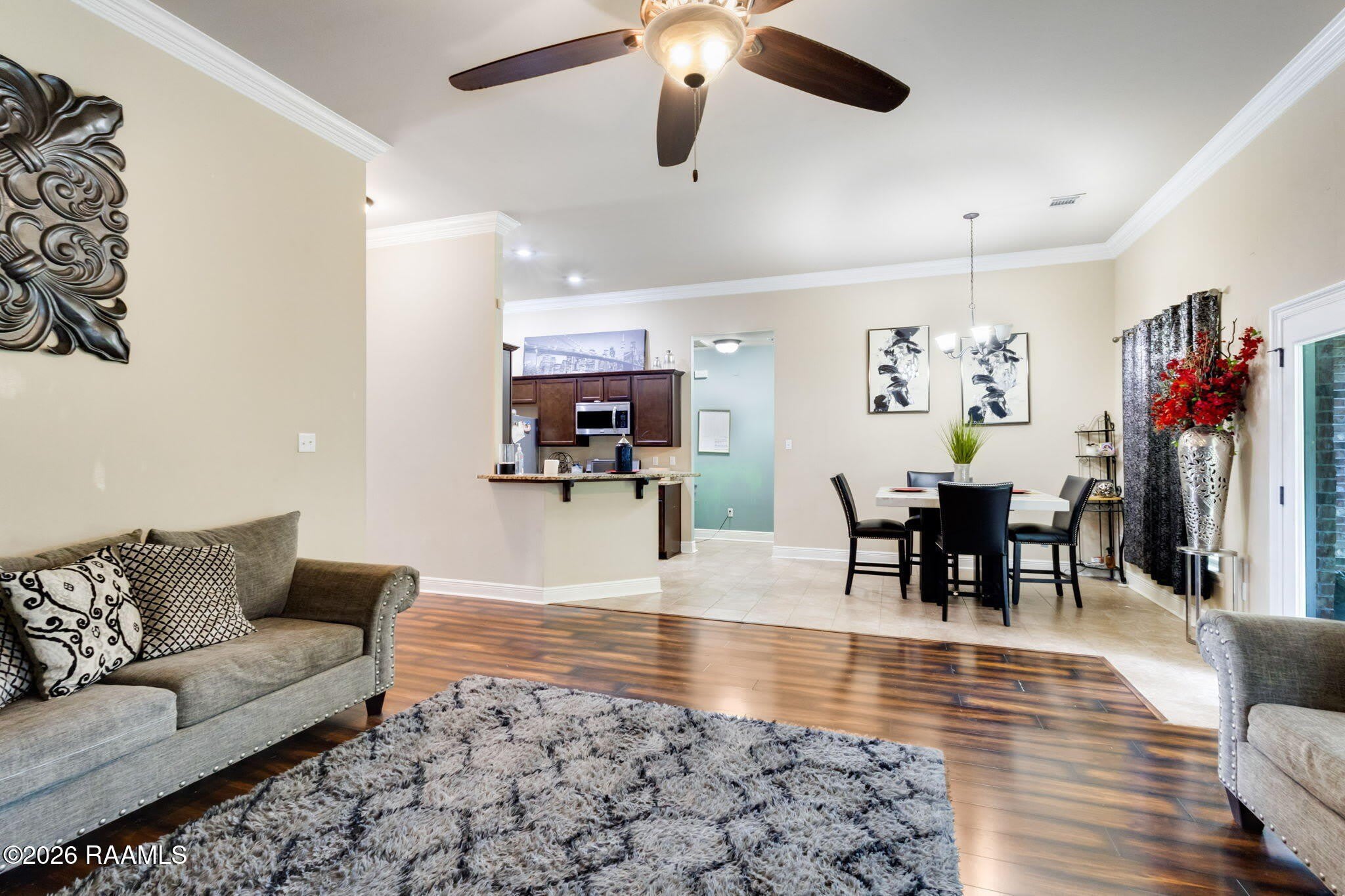 114 Clover Leaf Drive – photo 2