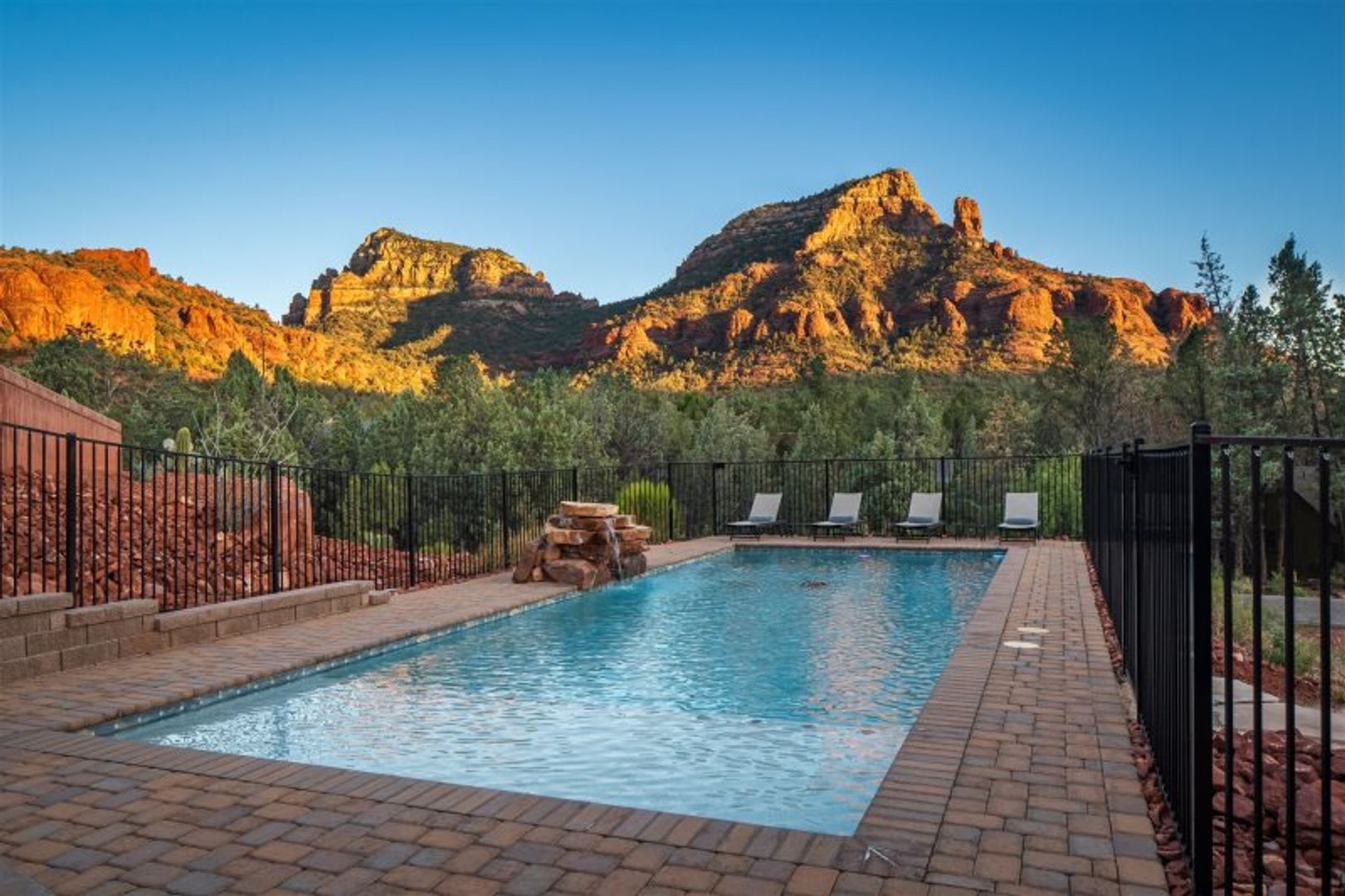 Breathtaking Luxury Home Basking In Sedona S Red Rock Mountains Salt Pool Hot Tub Fire Pit Javelina House – photo 2