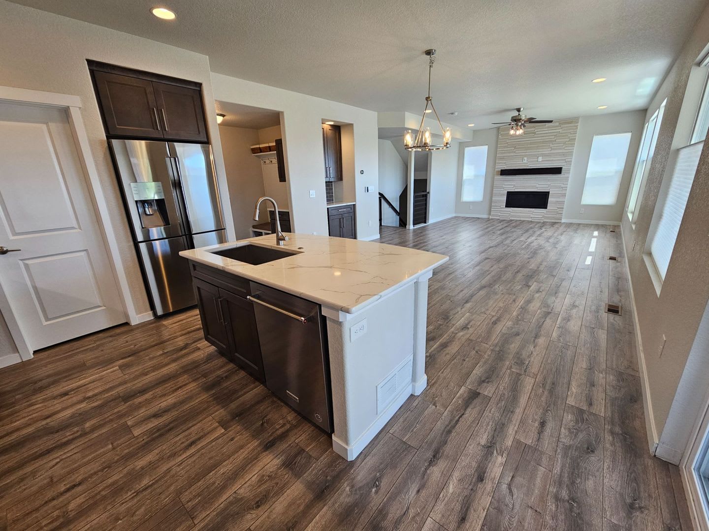 3 232 5Br 3 5Ba Beautiful Dog Friendly Home In Flying Horse – photo 5