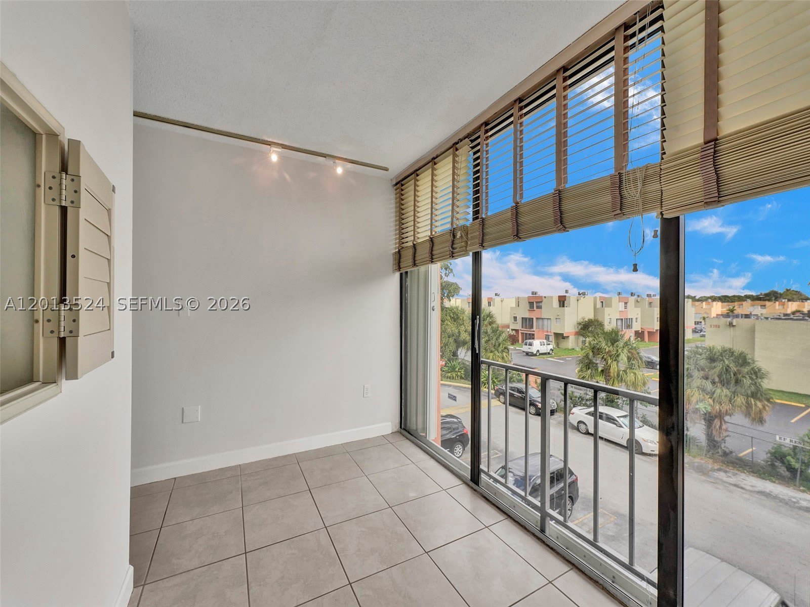 9420 W Flagler St – photo 5