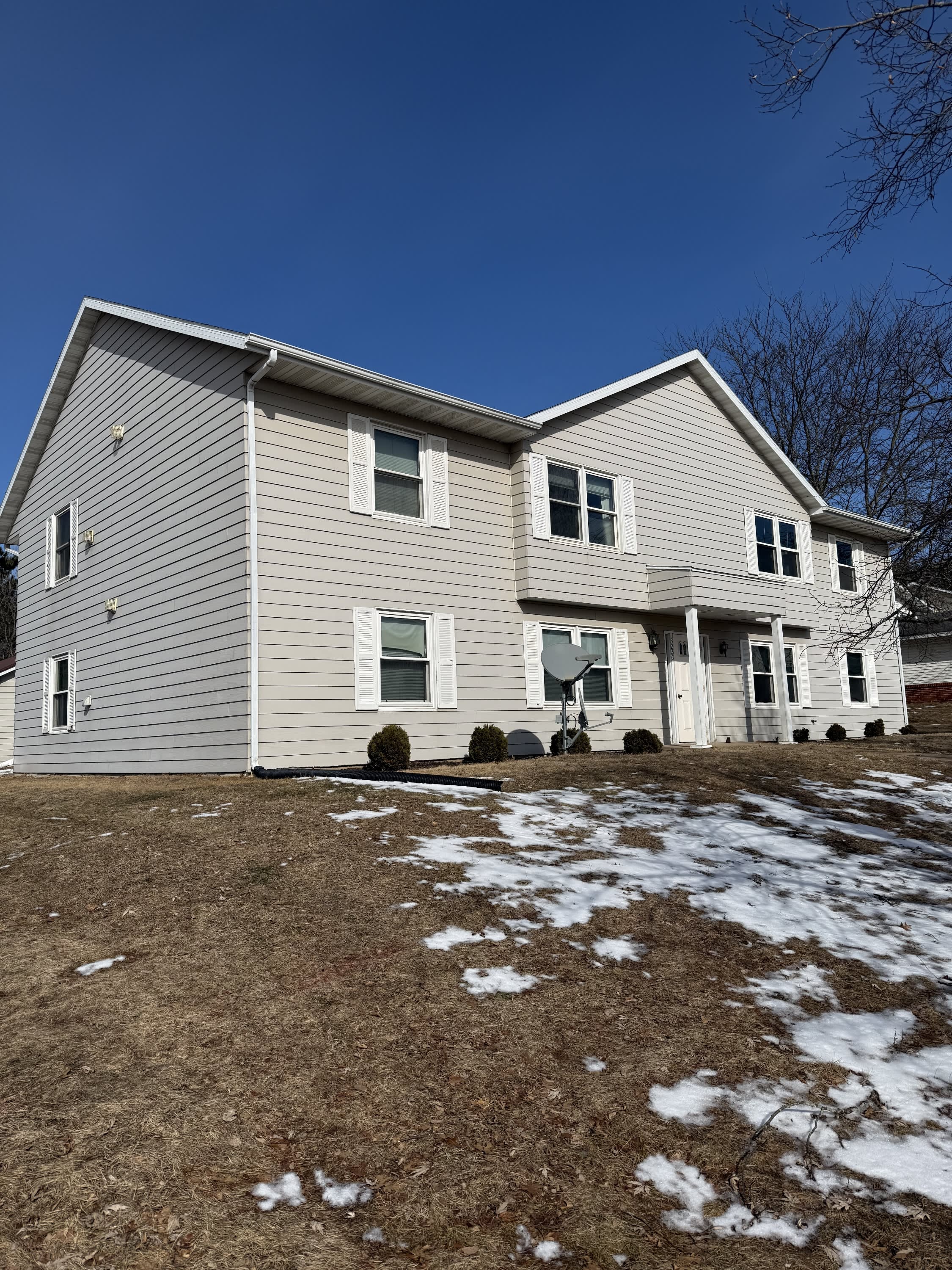 3226 Oak Knoll Drive 4 – photo 1