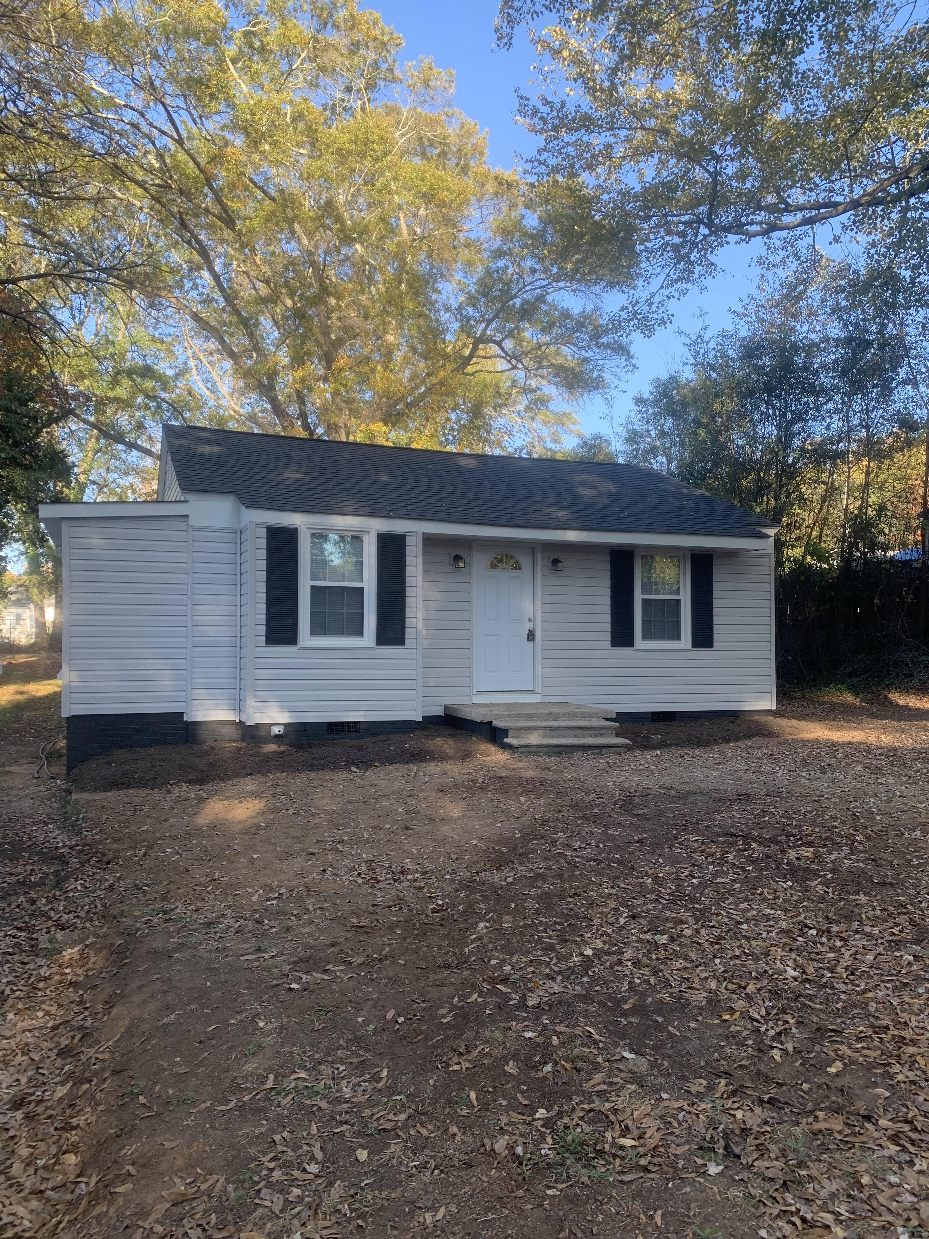 567 Houston St – photo 1