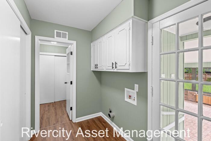 2533 Howard Road – photo 4