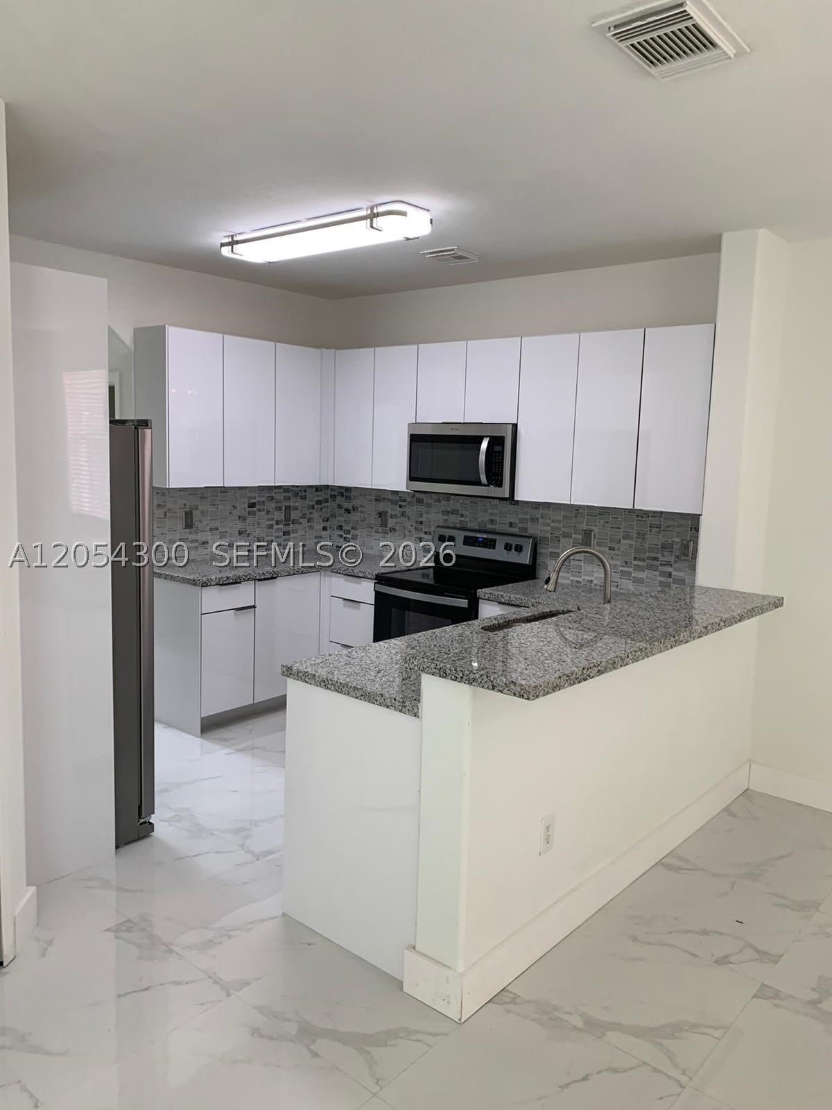 14020 SW 152nd Ter – photo 3