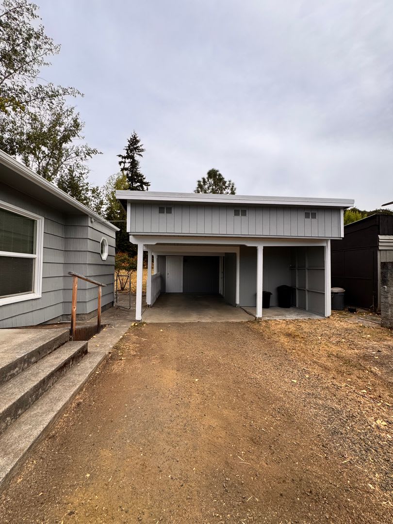 2 Bedroom home with Carport – photo 2