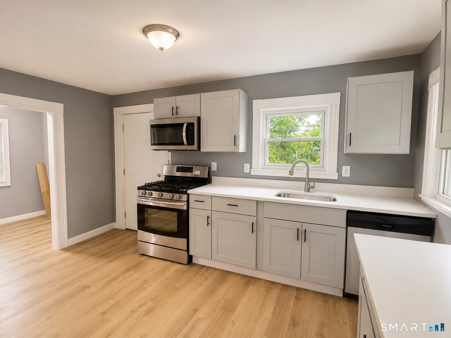 205-B Laurel Street – photo 5