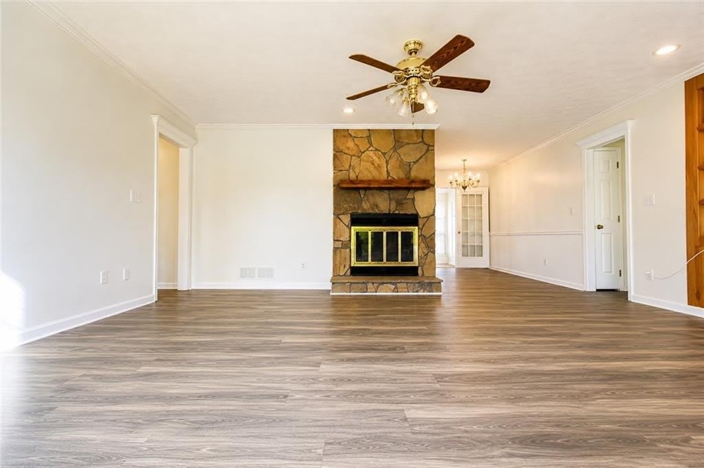 818 Springlake Road – photo 2