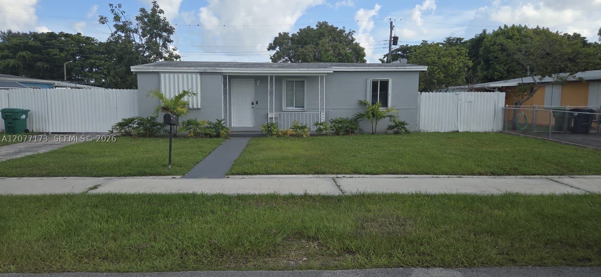 11285 SW 43rd St – photo 1
