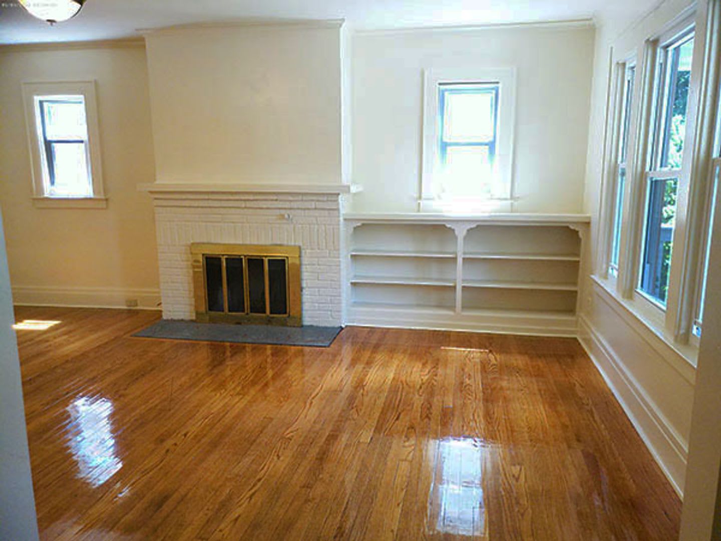 231 Fellows Avenue Available 8 1 27 Great Value All Hardwoods And Garage – photo 4