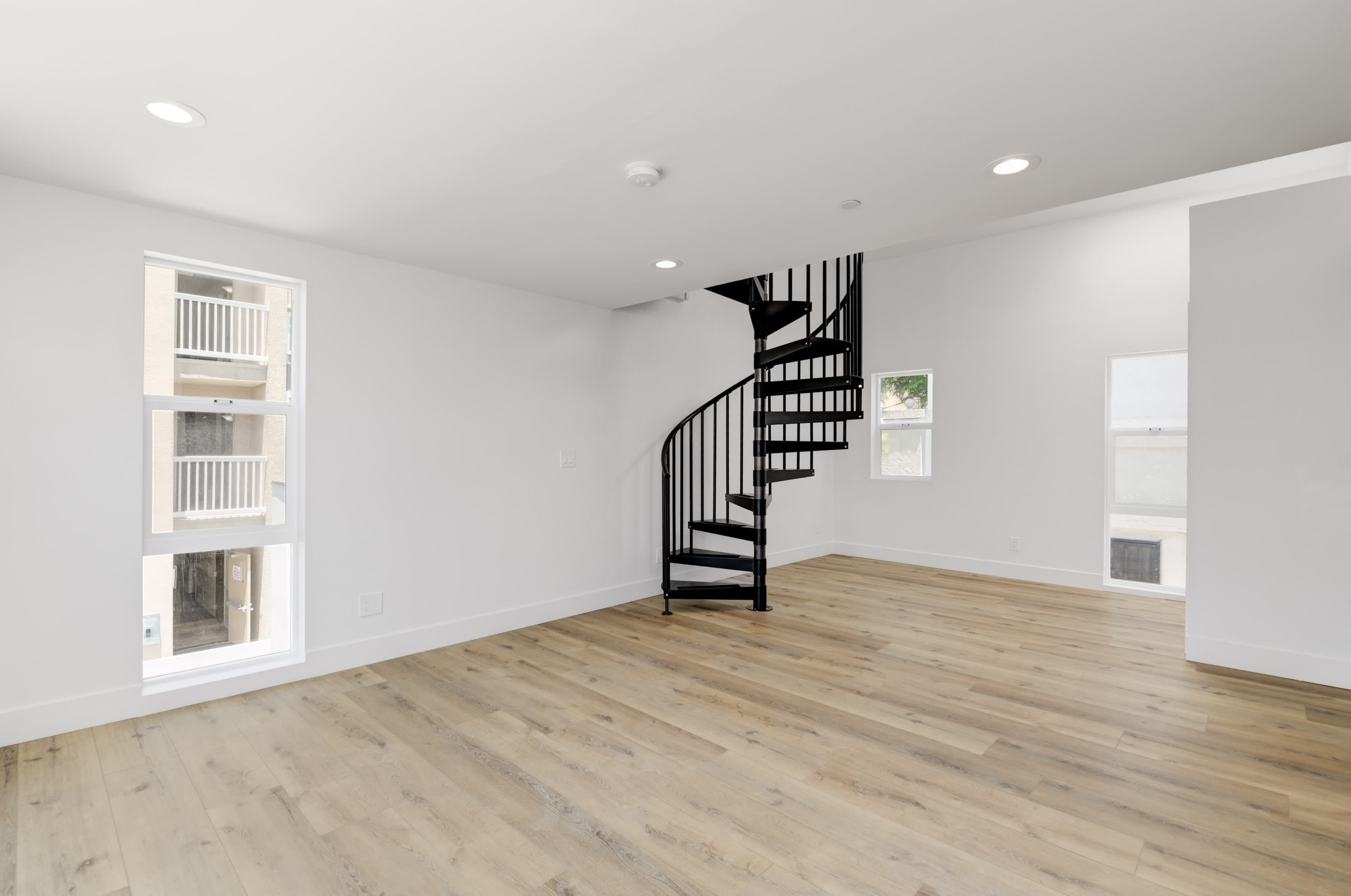 3010 Suncrest DriveD – photo 5