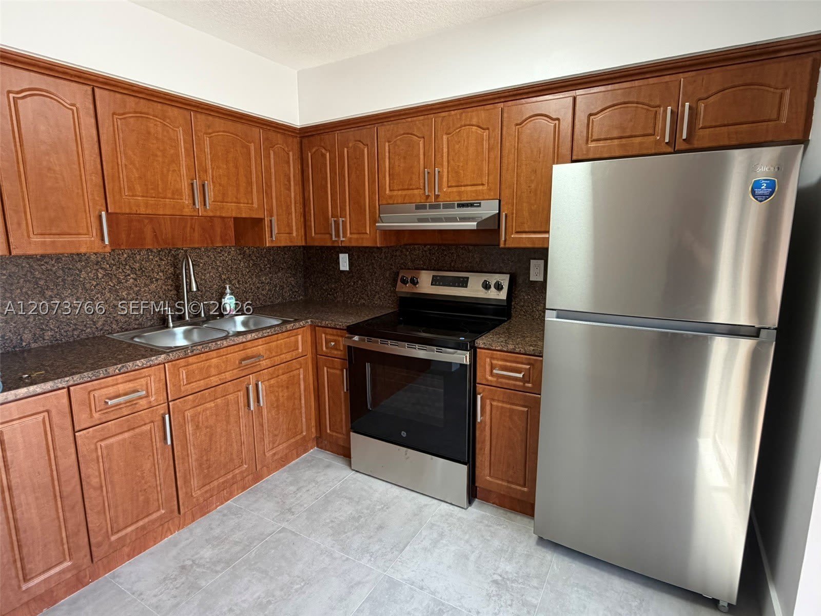 1360 W 41st St – photo 1