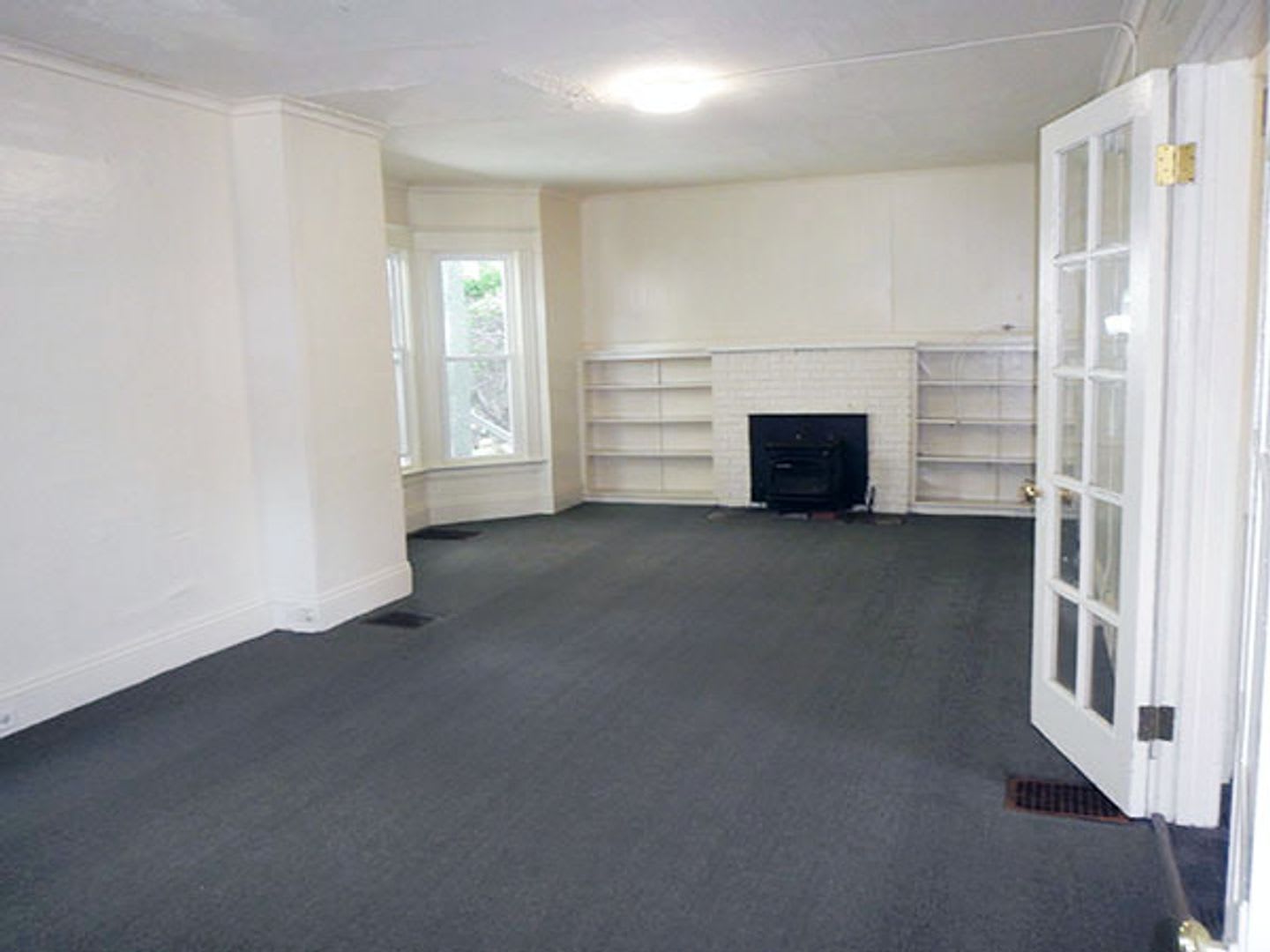 909 Lancaster Avenue – photo 3