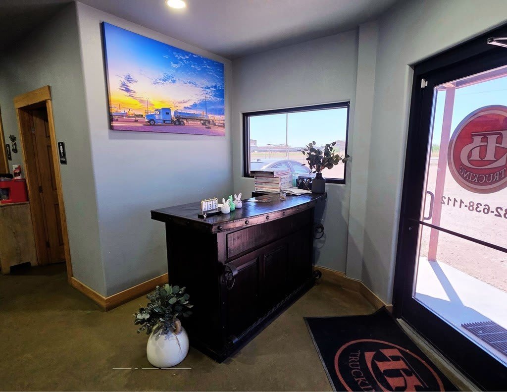 1003 E County Rd 140 – photo 4