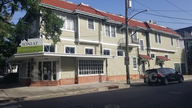 110 South Pierce Street – photo 1
