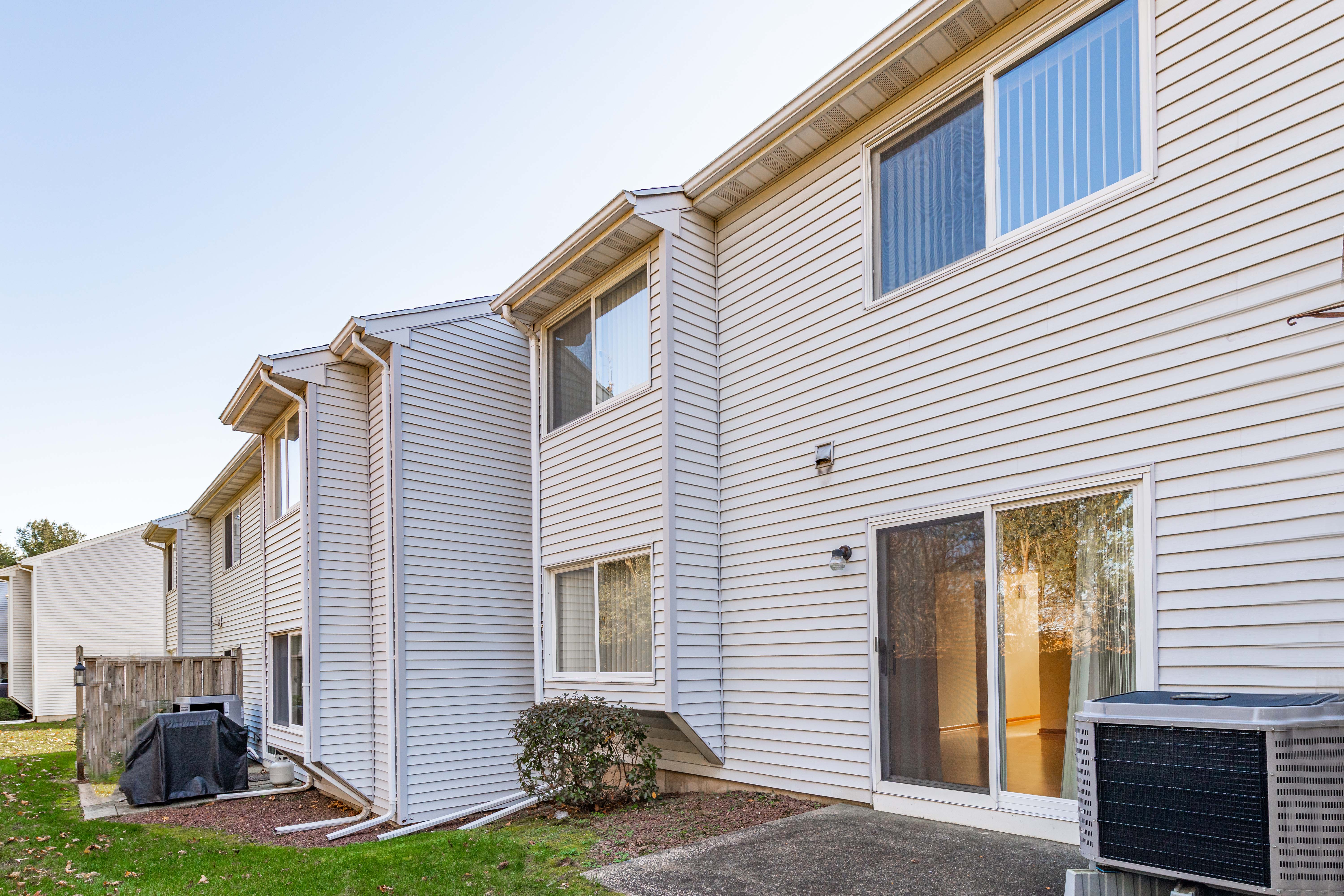 705 Lake Ave – photo 3