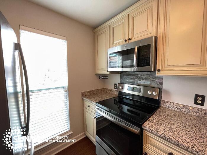 18795 Vineyard Point Lane – photo 2