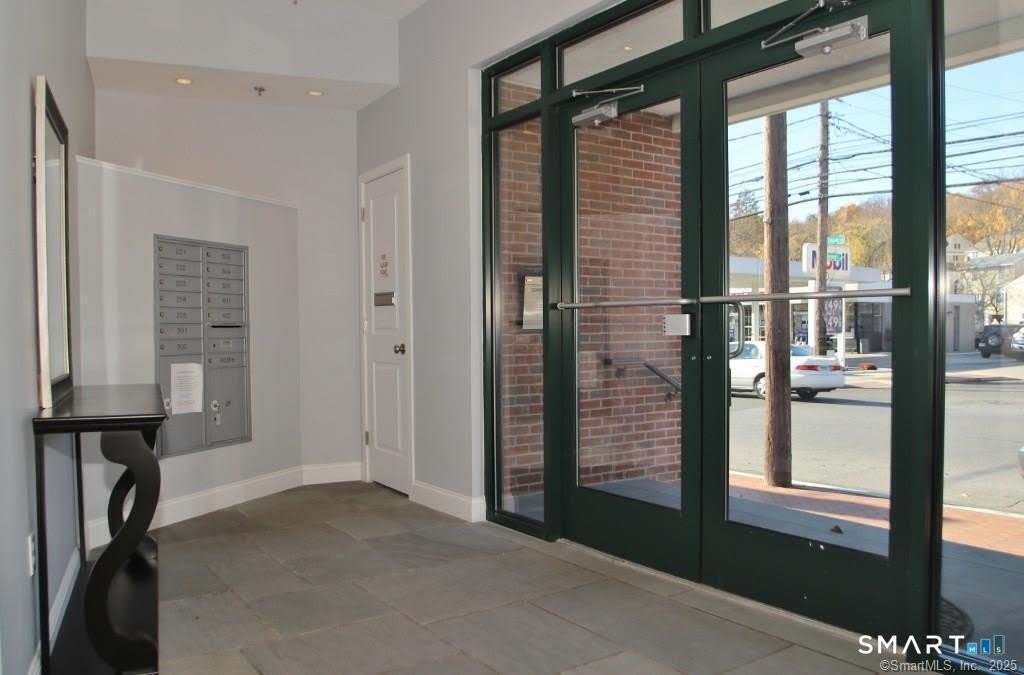 947 Hope Street – photo 4