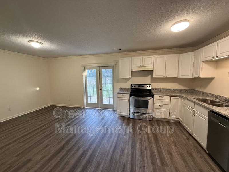 5745 Bramblegate Road – photo 5