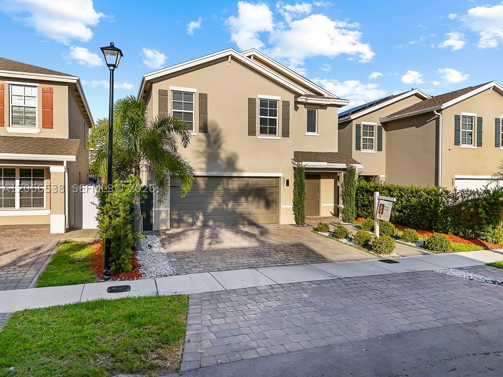 501 NE 6th Ct – photo 2
