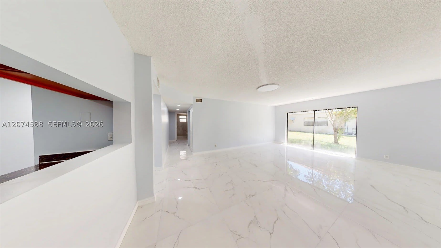 3501 NW 114th Ln – photo 4