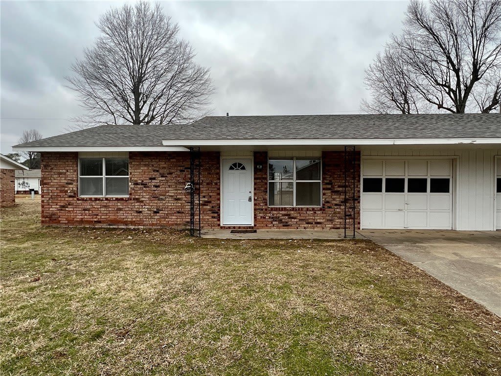 2002 Horseshoe Drive – photo 2