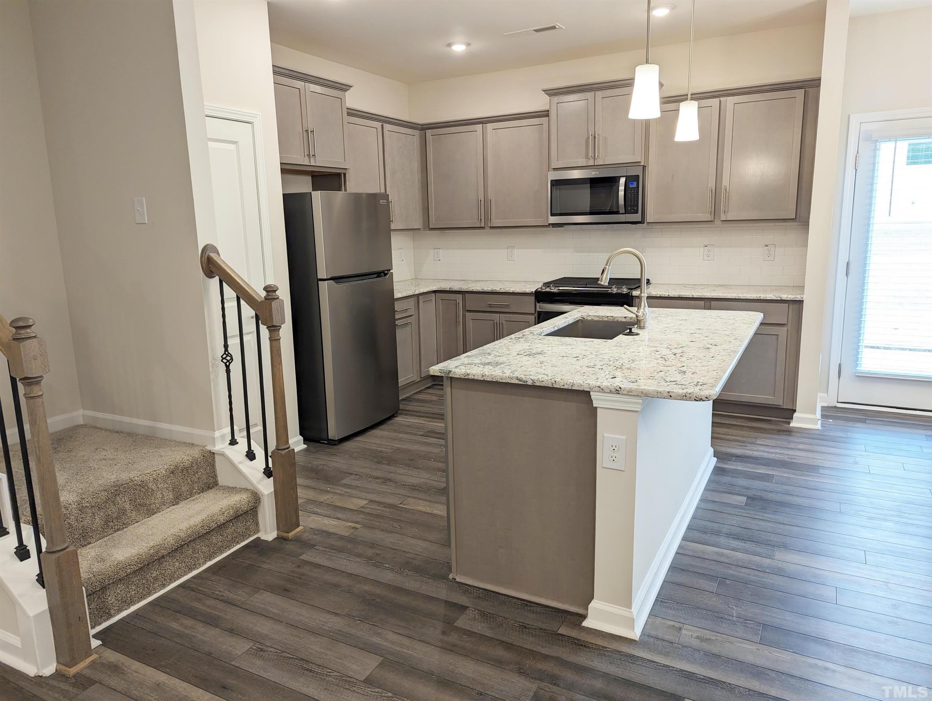 1527 Smoky Mountains Street – photo 5