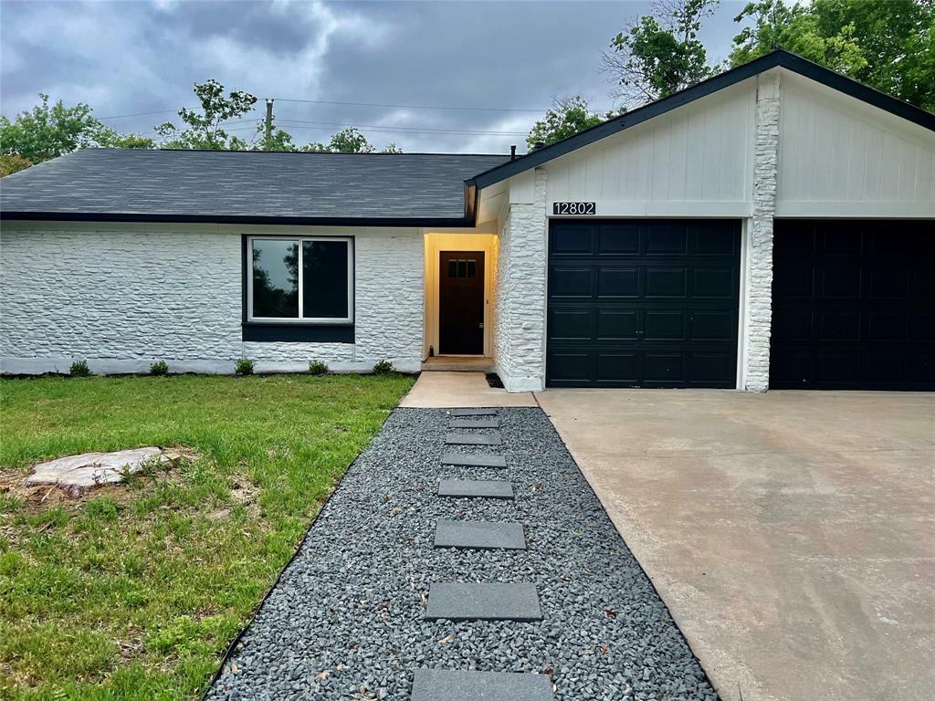 12802 Irongate Avenue – photo 3