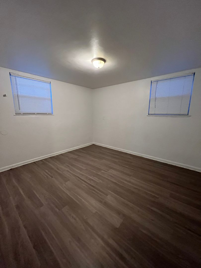 2 Bedroom 1 Bathroom In Delmar Parkway – photo 5