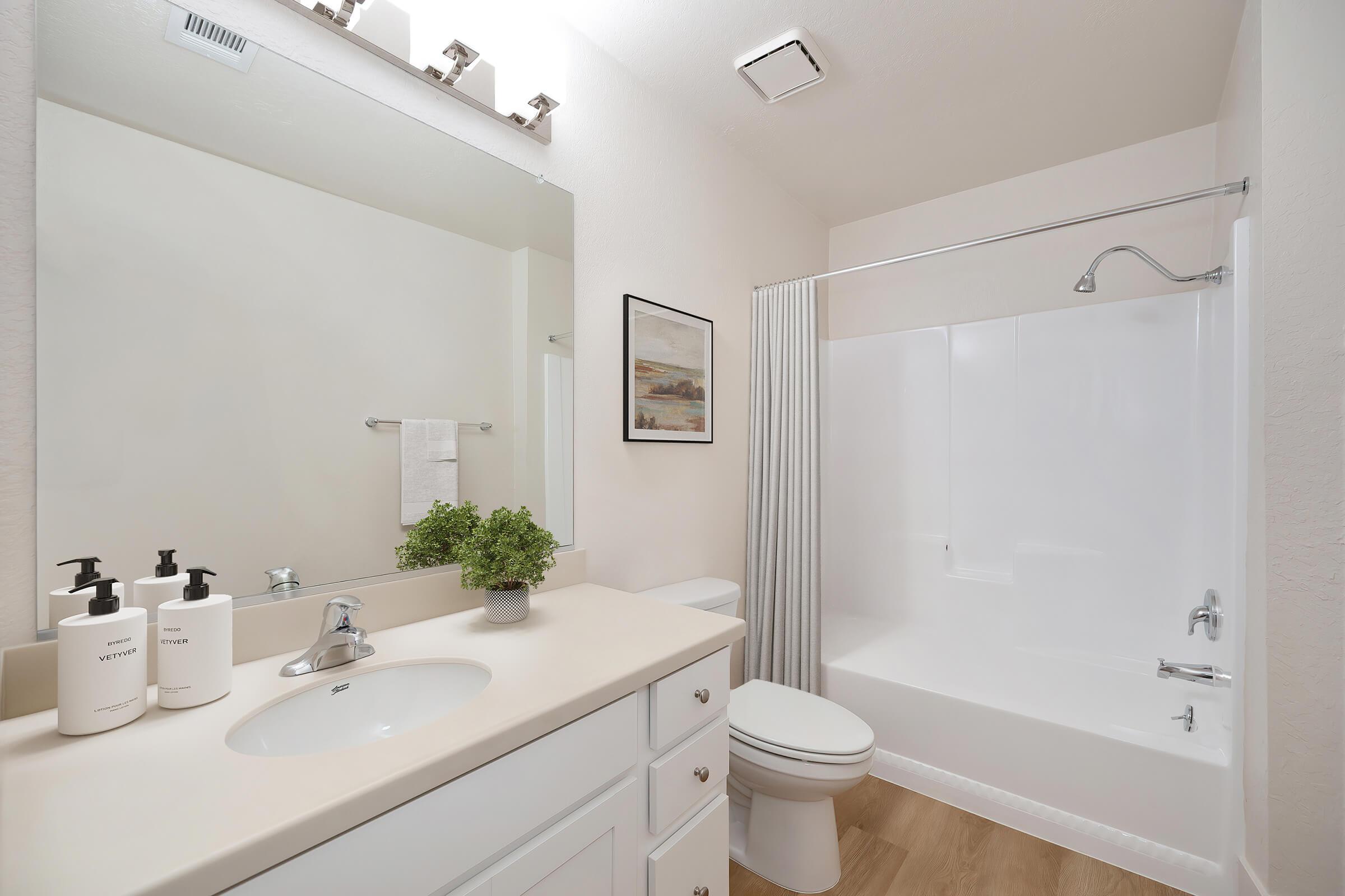 Brentwood Apartments – photo 5