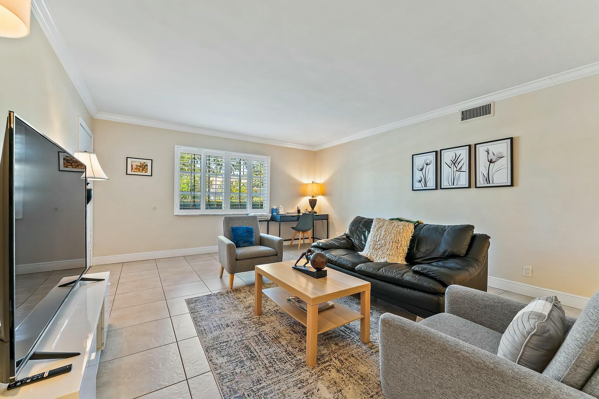 3036 Park Avenue – photo 4