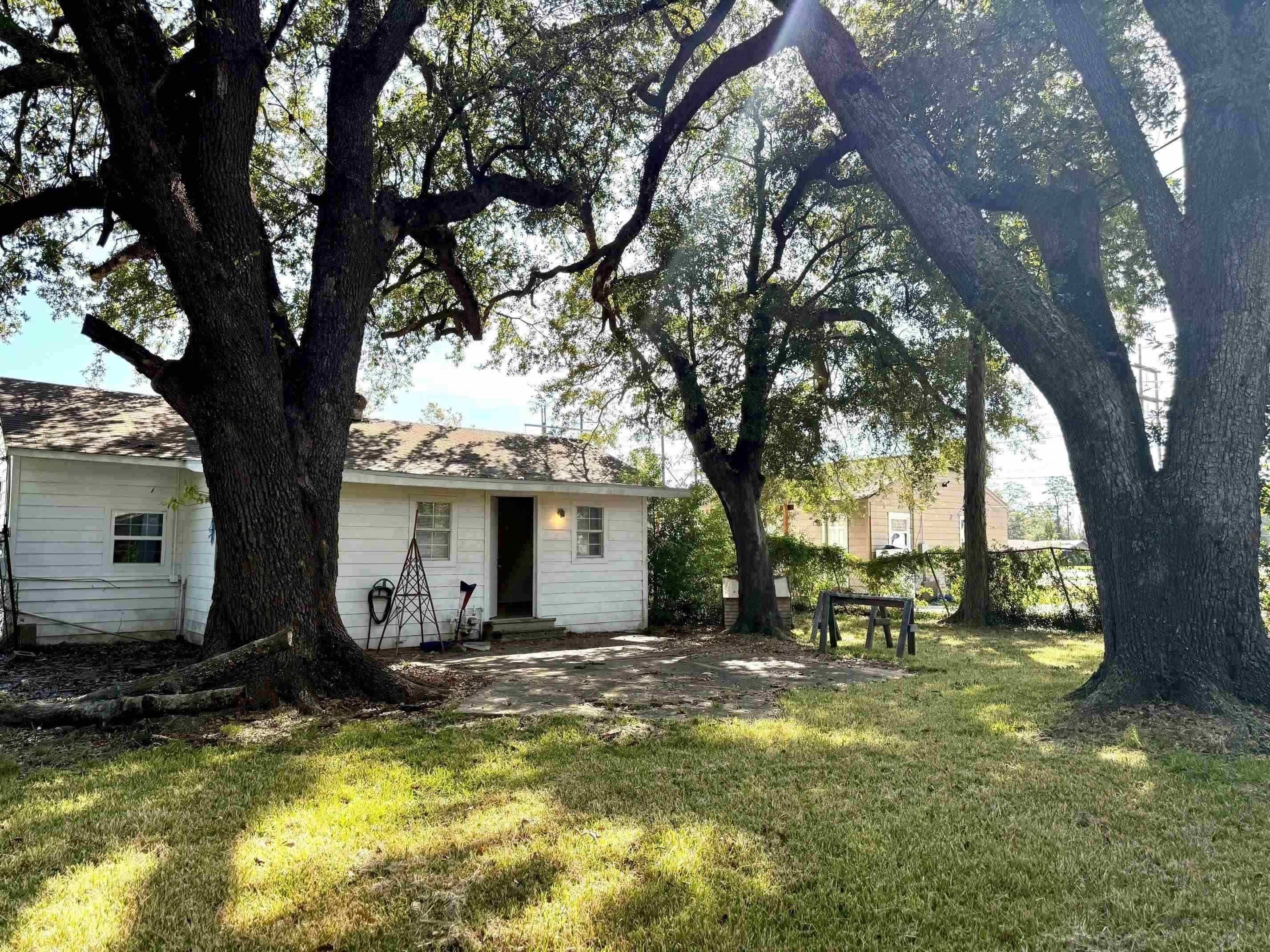 2203 N 16 ST – photo 2