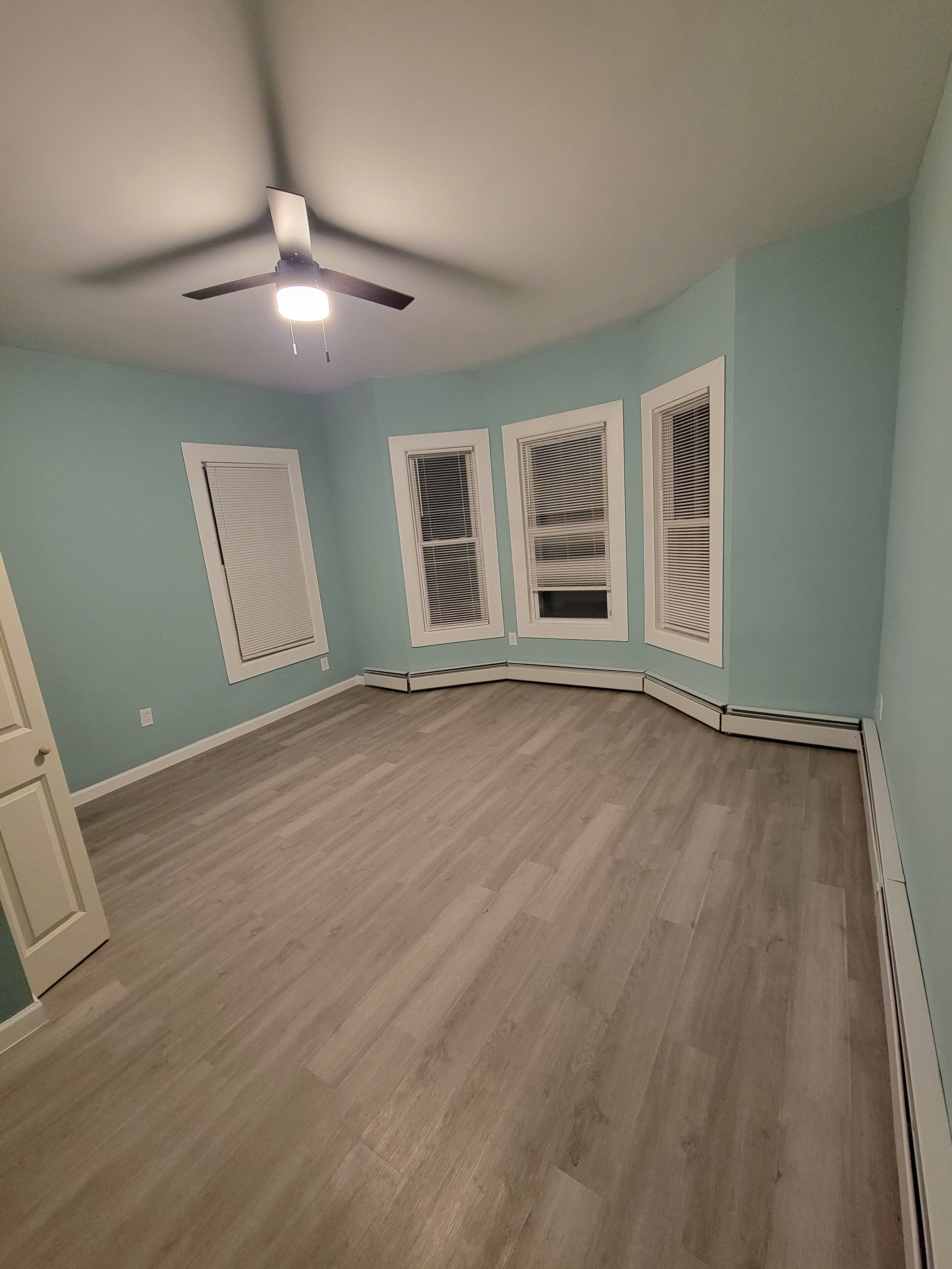49 Williams St – photo 5
