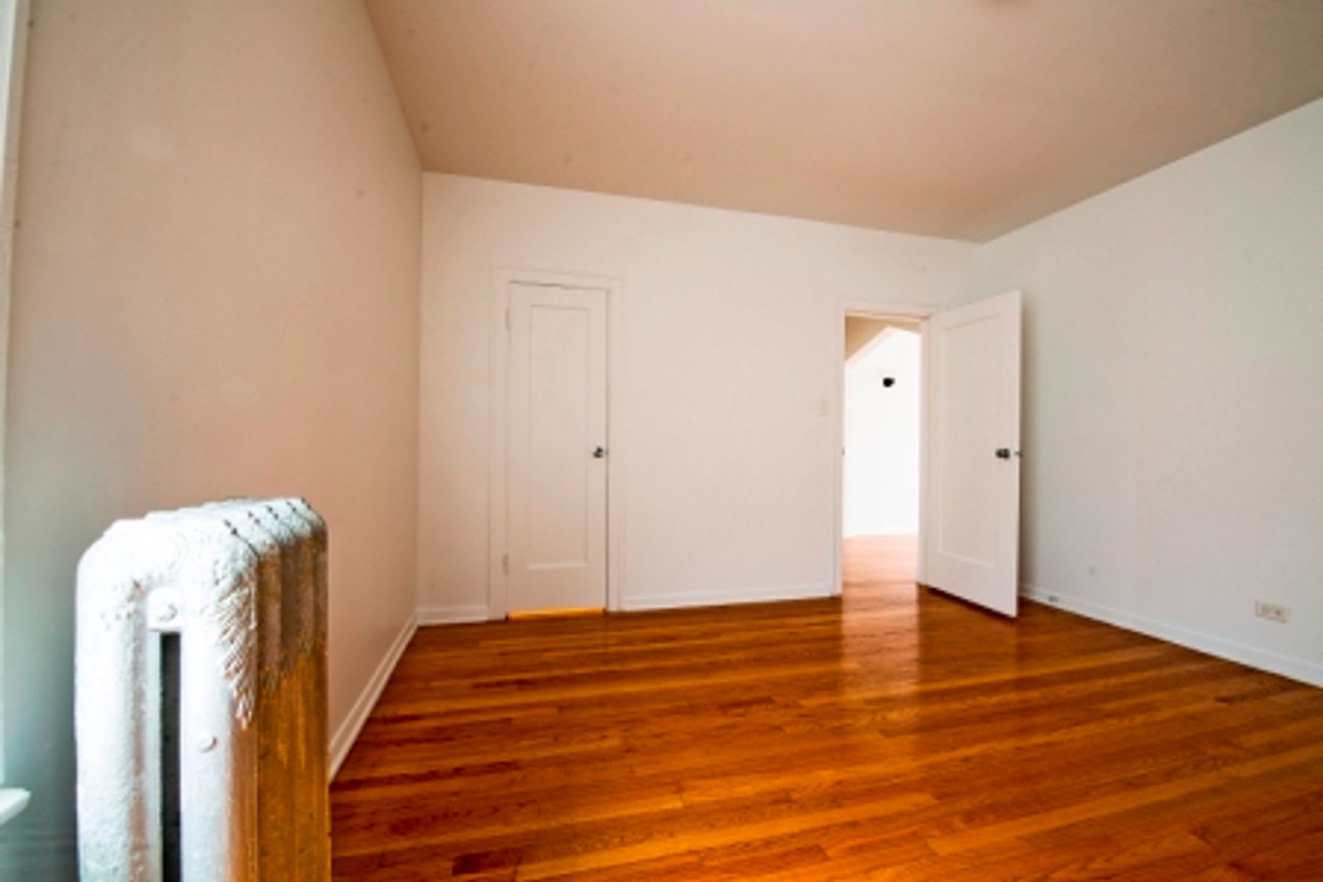 7829 S Phillips Ave – photo 5