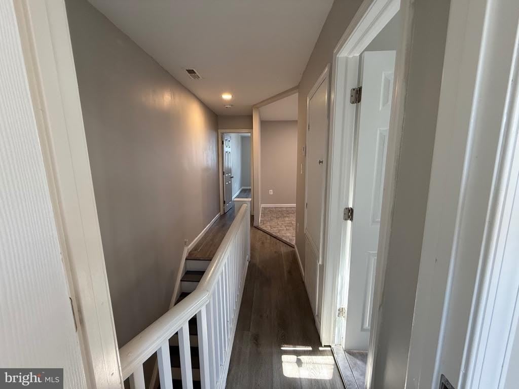 567 VAN KIRK STREET – photo 2